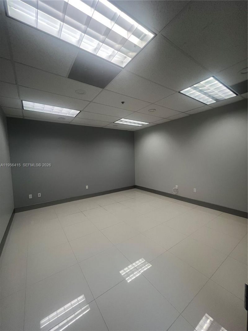 2893 Executive Park Dr, Unit 125, Weston, FL 33331 Photo