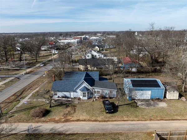 408 NE Main Street, Gravette, AR 72736