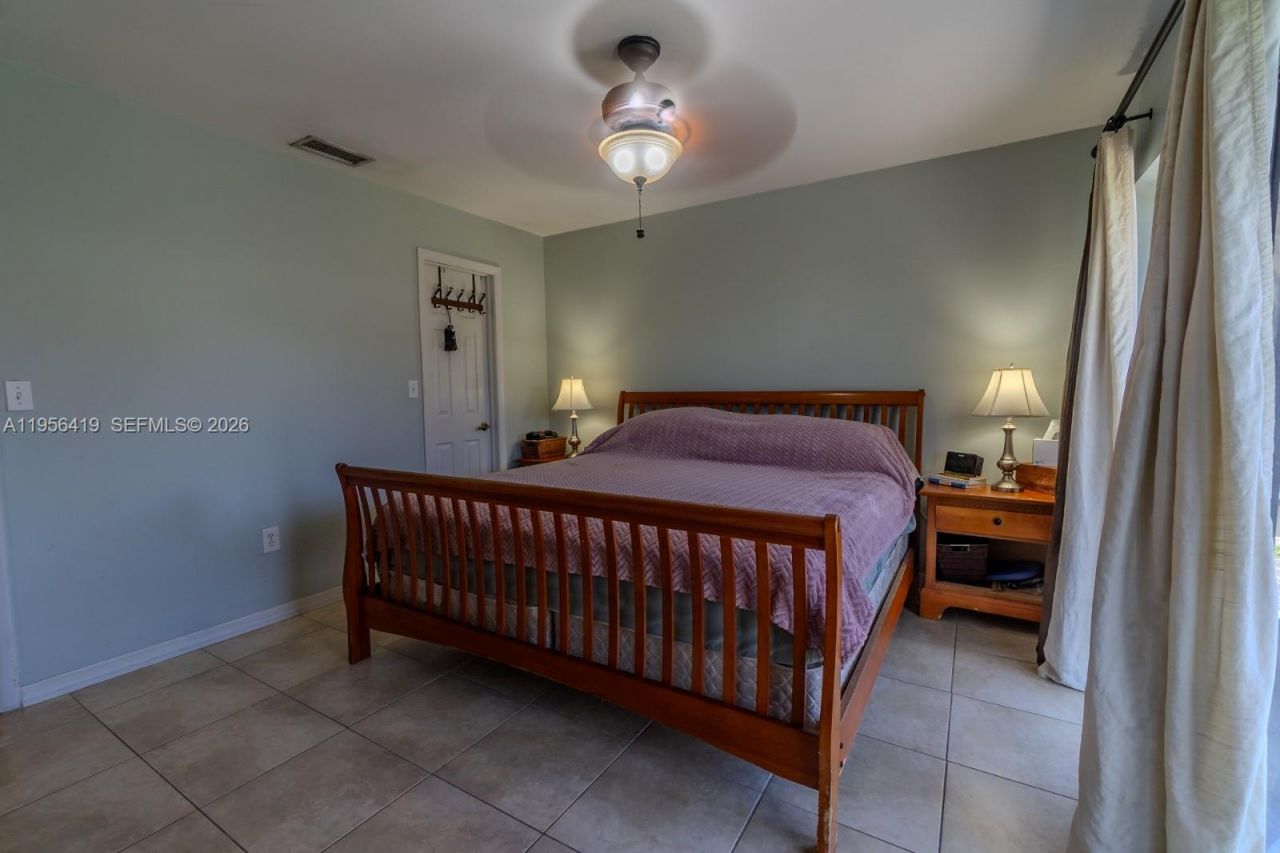 20013 NW 62nd Pl, Hialeah, FL 33015 Photo