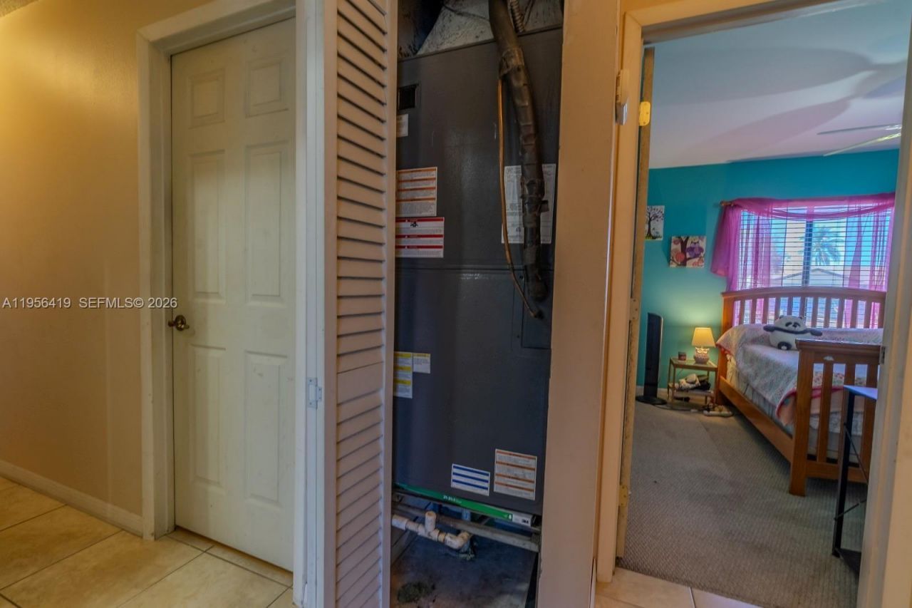 20013 NW 62nd Pl, Hialeah, FL 33015 Photo