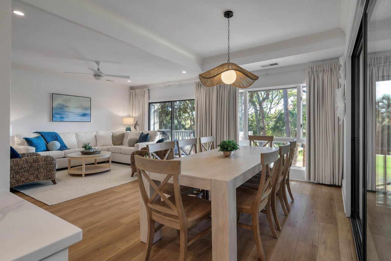 5004 Green Dolphin Way Photo 3