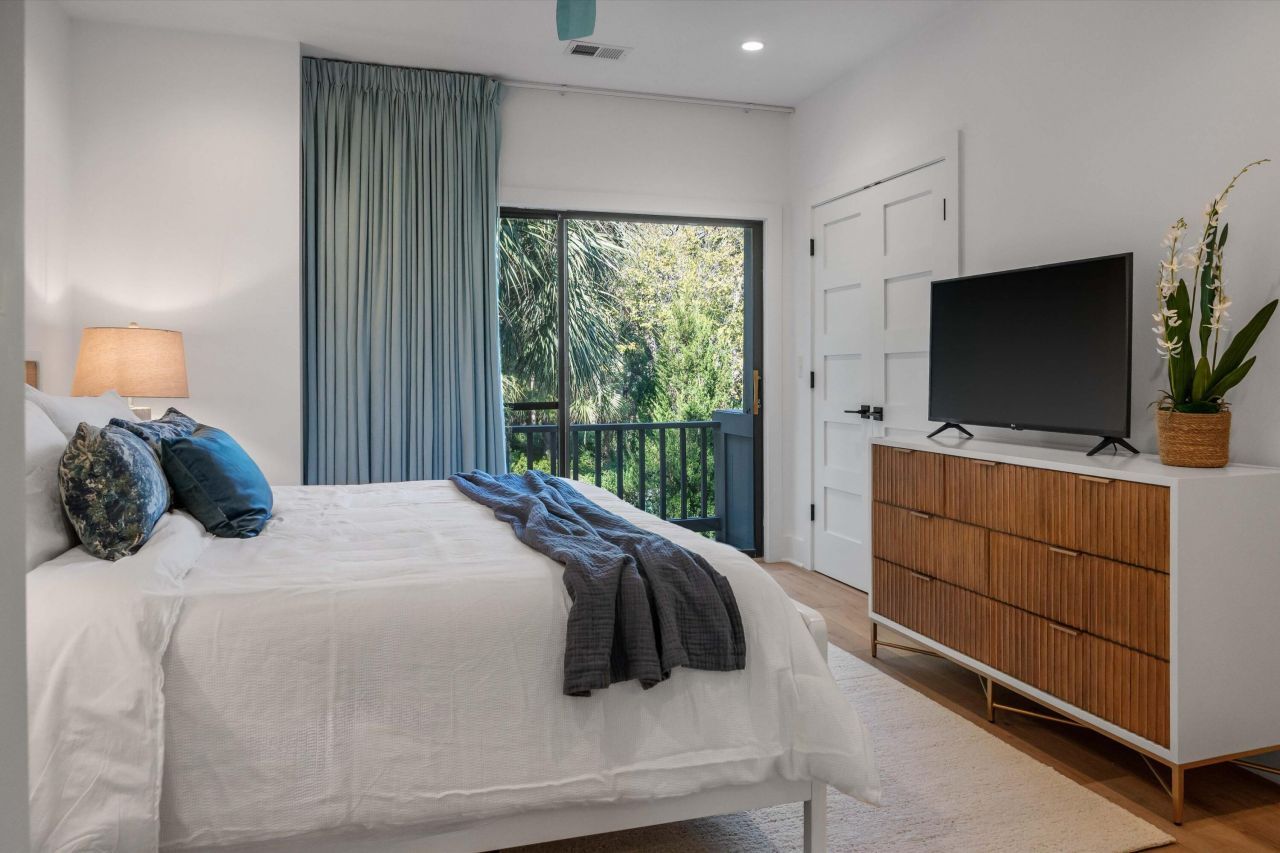 5004 Green Dolphin Way Photo 30