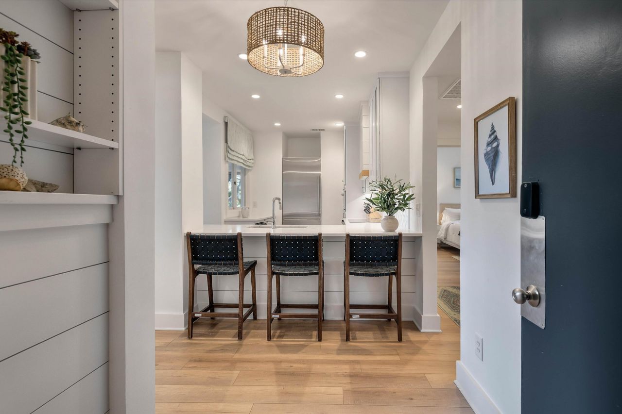 5004 Green Dolphin Way Photo 4