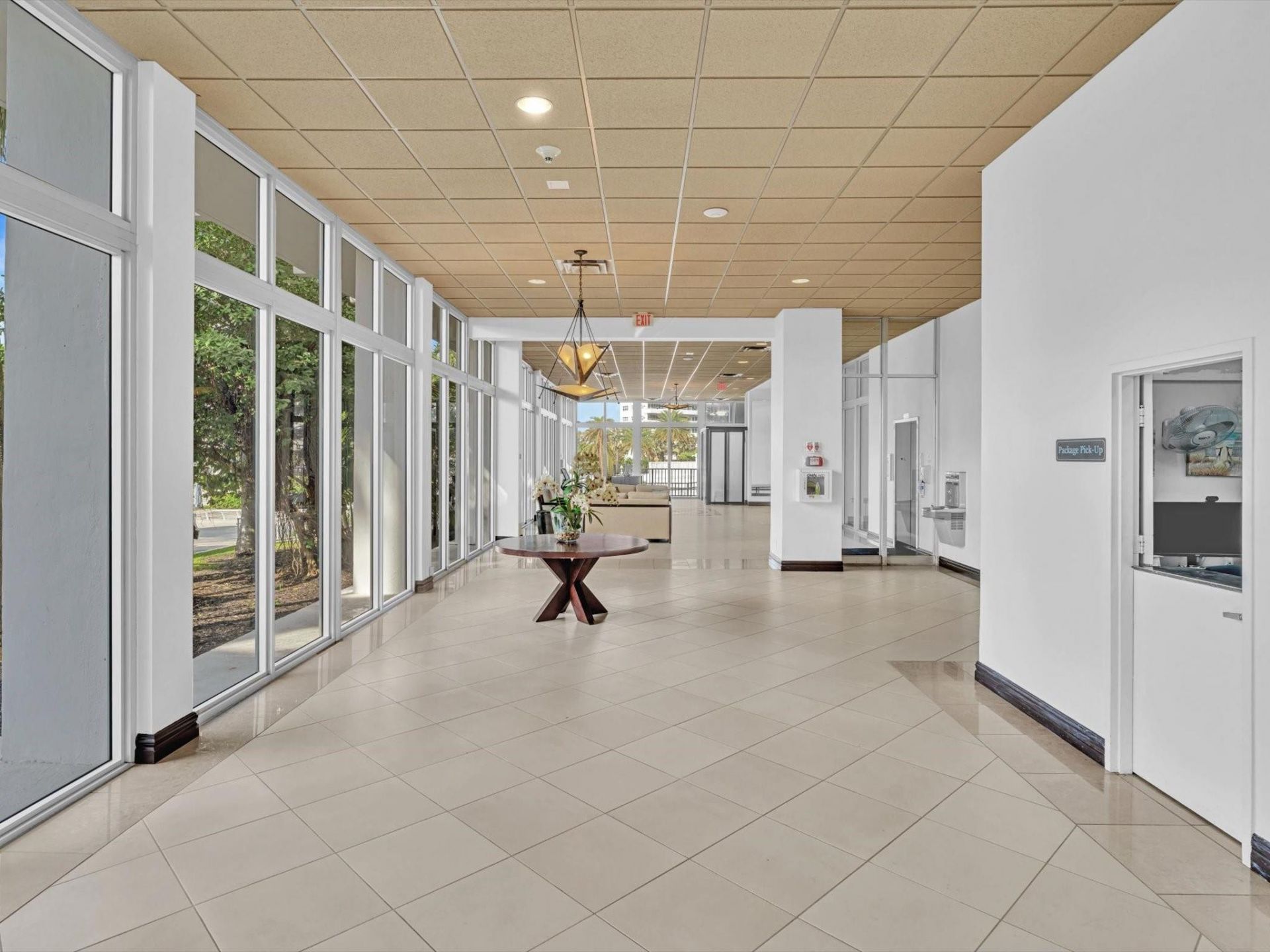 4300 N Ocean Boulevard, Unit 15J, Fort Lauderdale, FL 33308 Photo