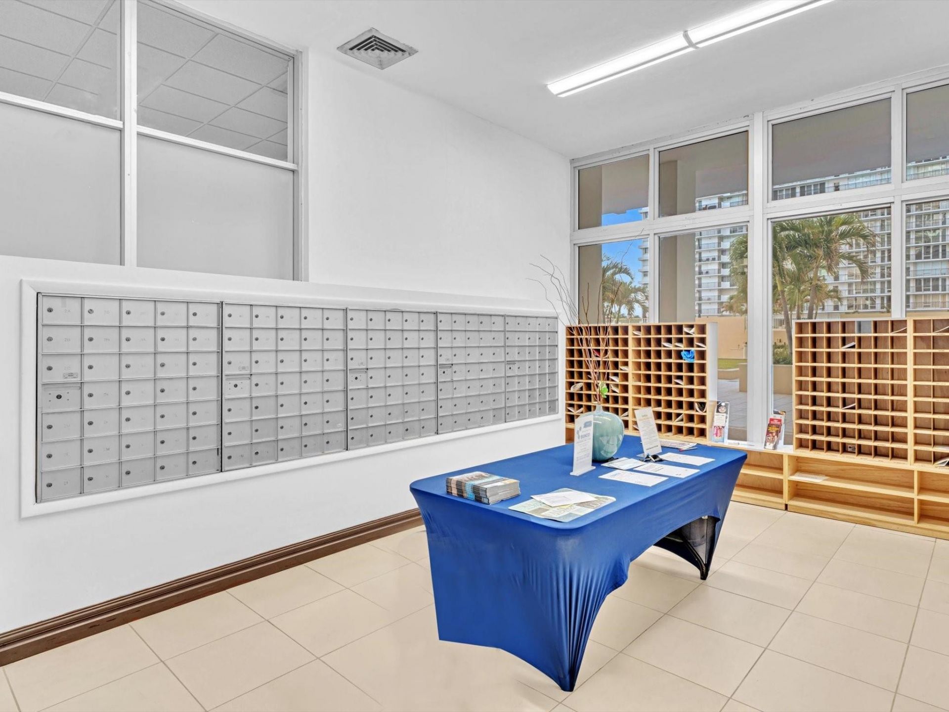 4300 N Ocean Boulevard, Unit 15J, Fort Lauderdale, FL 33308 Photo