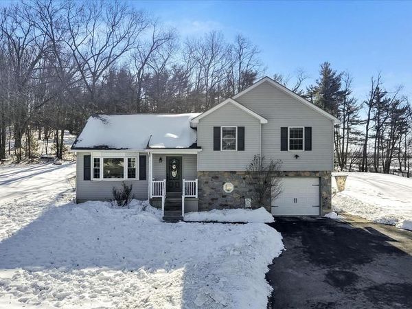 245 DOVE ROAD, FREDERICKSBURG, PA 17026