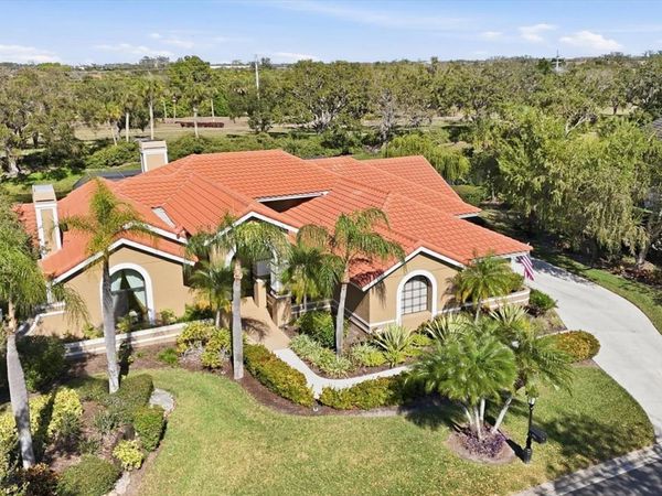 4221 ESCONDITO CIRCLE, SARASOTA, FL 34238