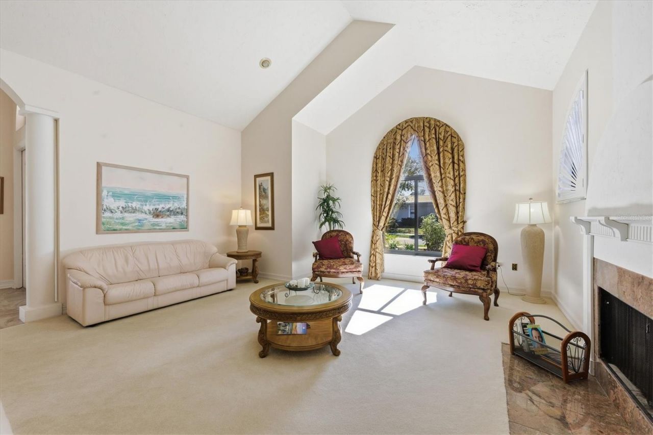 4221 Escondito Circle, Sarasota, FL 34238 Photo