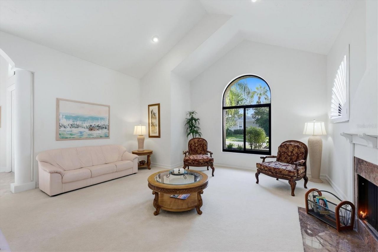 4221 Escondito Circle, Sarasota, FL 34238 Photo