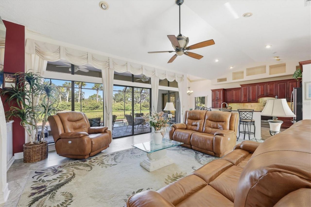 4221 Escondito Circle, Sarasota, FL 34238 Photo