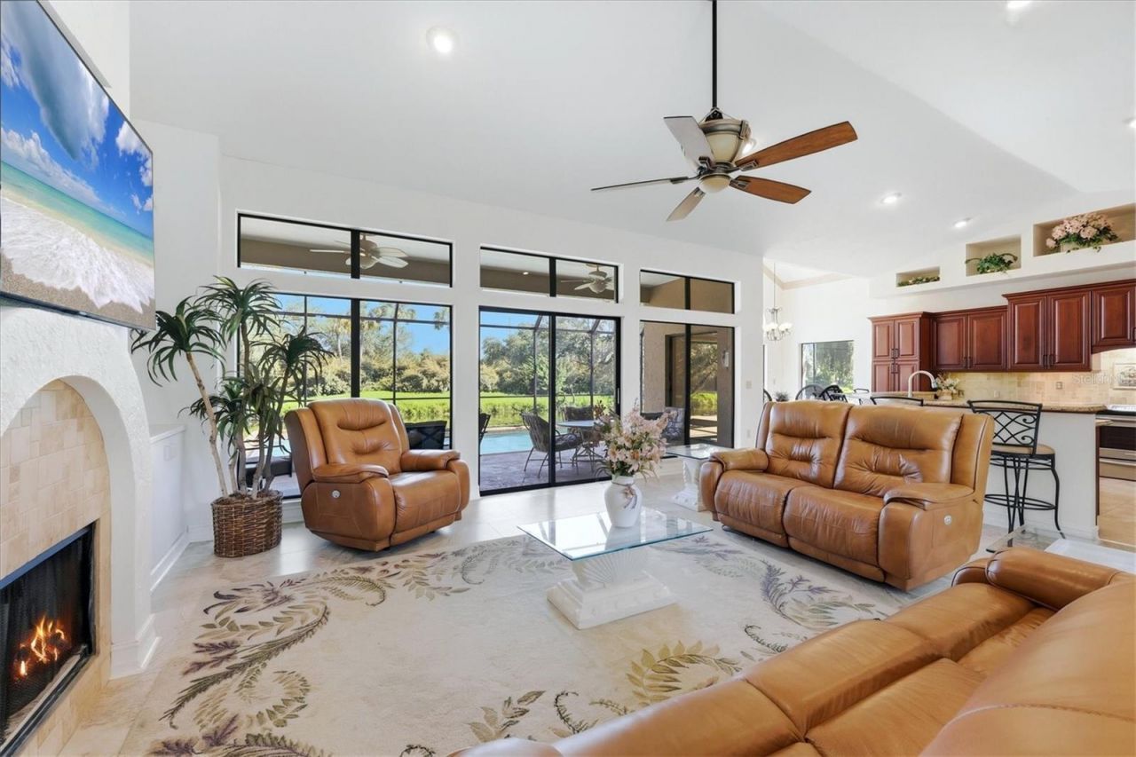 4221 Escondito Circle, Sarasota, FL 34238 Photo