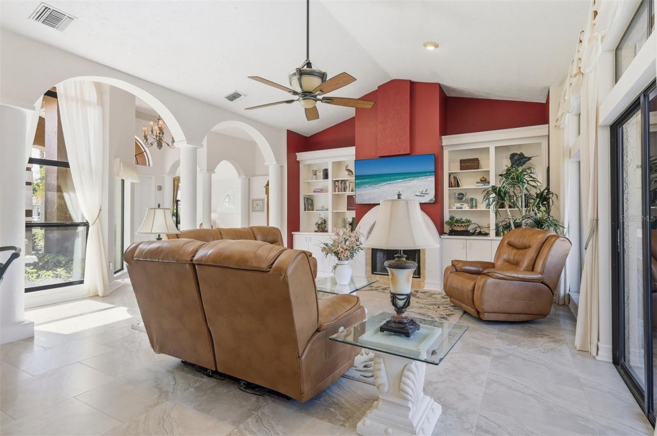 4221 Escondito Circle, Sarasota, FL 34238 Photo