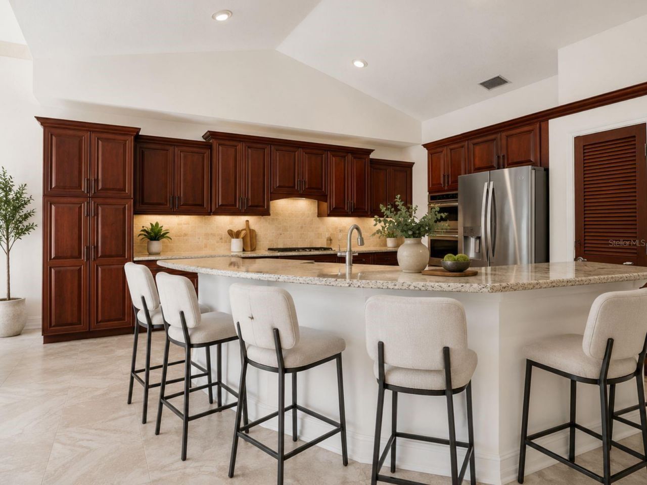 4221 Escondito Circle, Sarasota, FL 34238 Photo