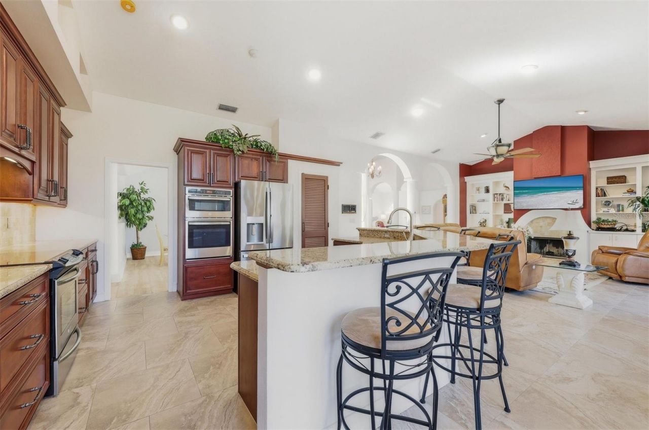 4221 Escondito Circle, Sarasota, FL 34238 Photo