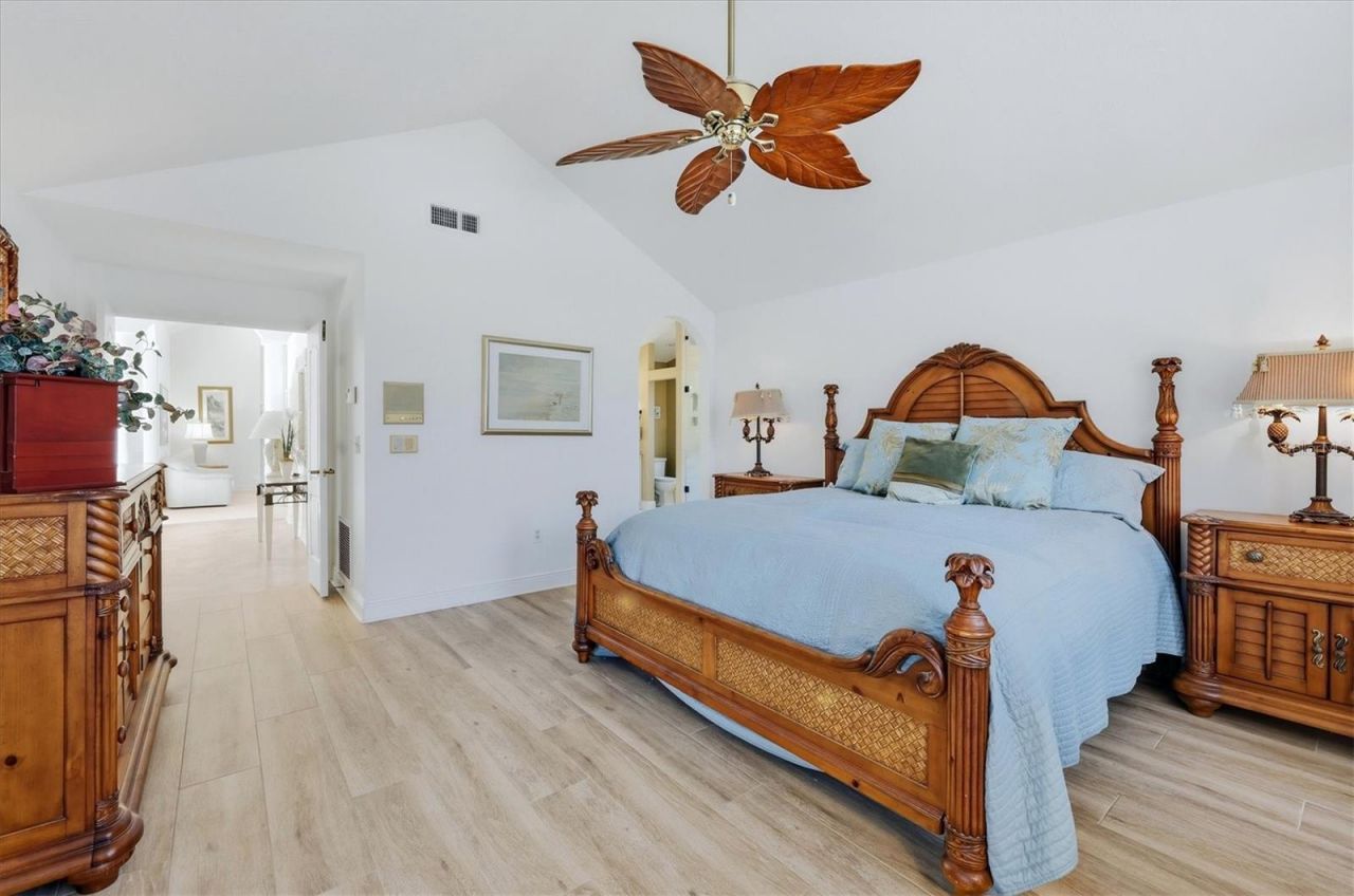 4221 Escondito Circle, Sarasota, FL 34238 Photo
