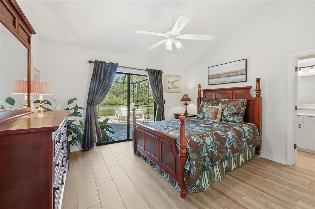 4221 Escondito Circle, Sarasota, FL 34238 Photo