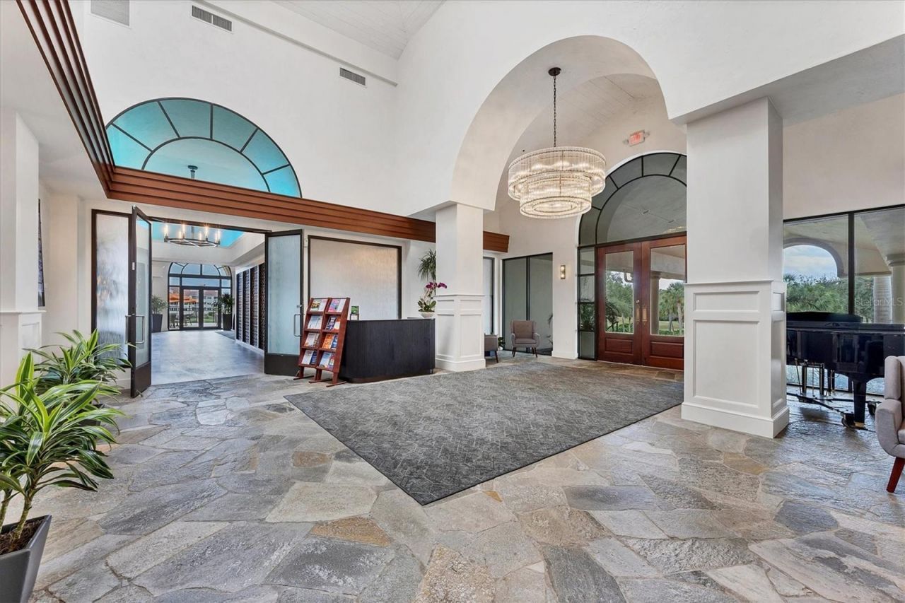 4221 Escondito Circle, Sarasota, FL 34238 Photo