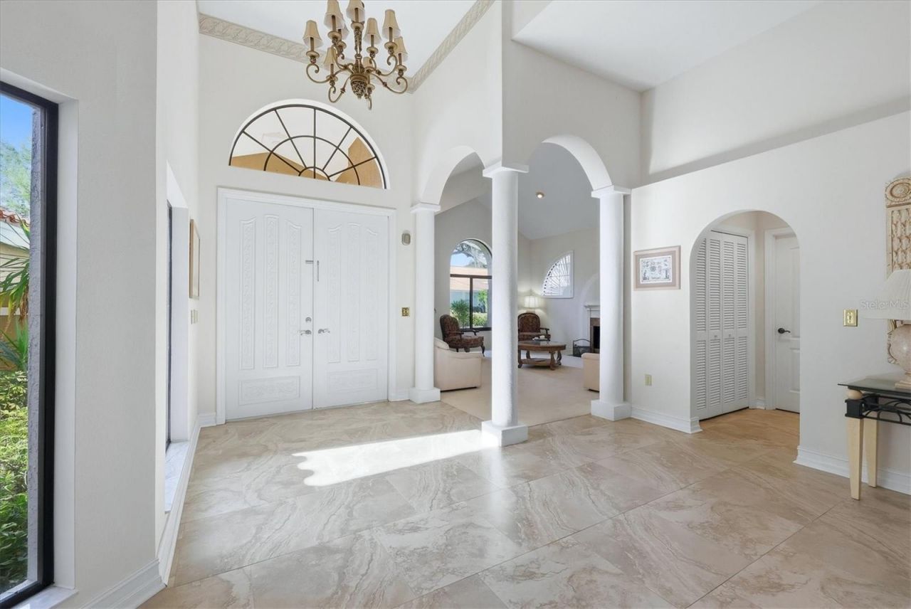 4221 Escondito Circle, Sarasota, FL 34238 Photo