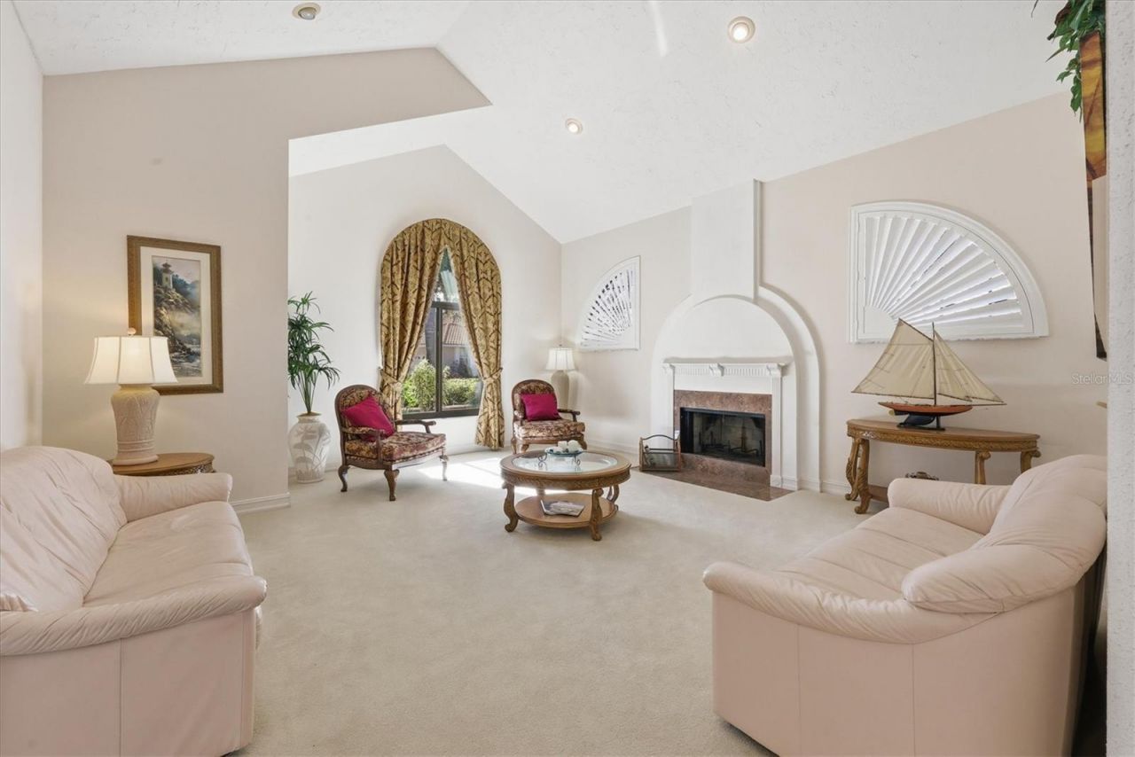 4221 Escondito Circle, Sarasota, FL 34238 Photo