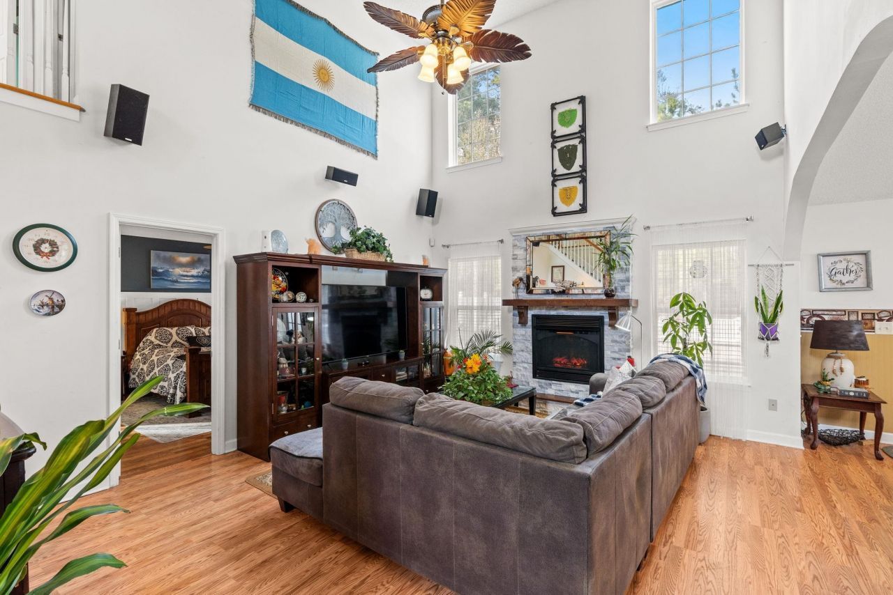 238 Carolina Crossing Blvd. Photo 35