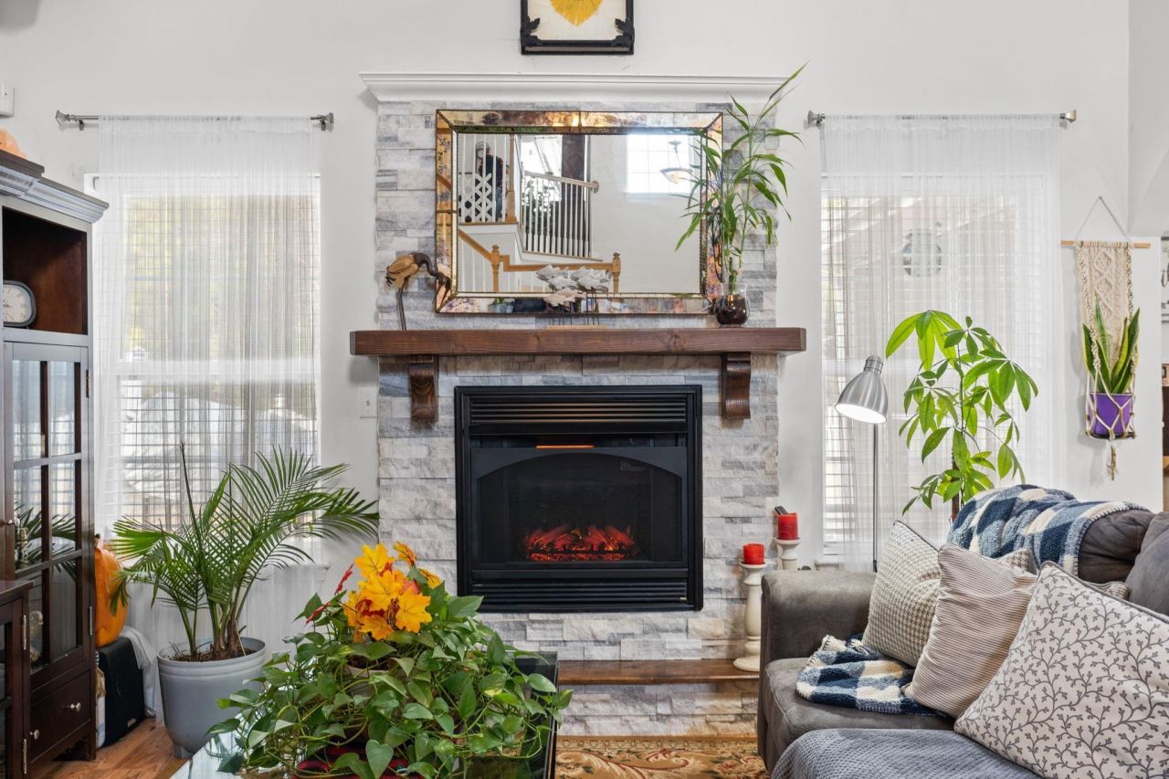 238 Carolina Crossing Blvd. Photo 9