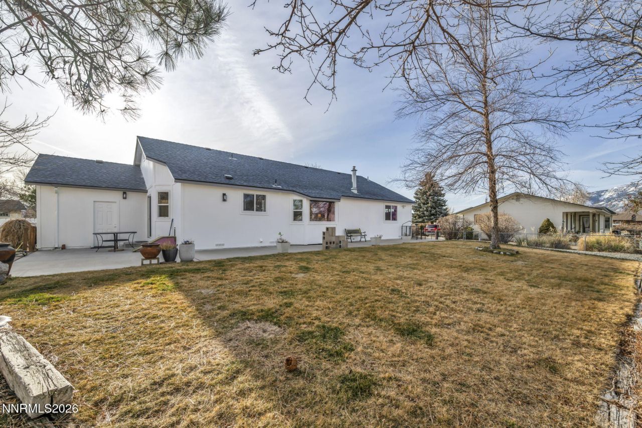 840 Russell Way, Gardnerville, NV 89460 Photo