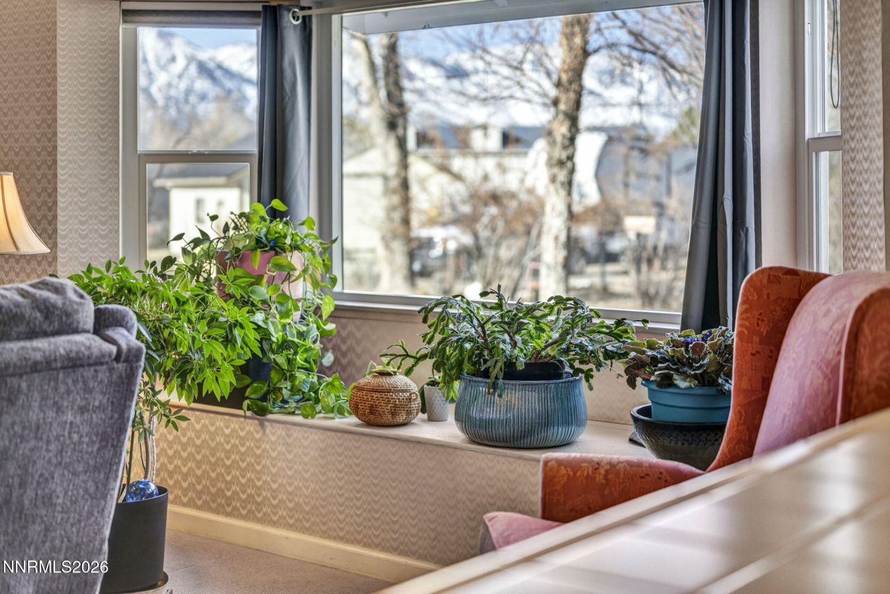 840 Russell Way, Gardnerville, NV 89460 Photo