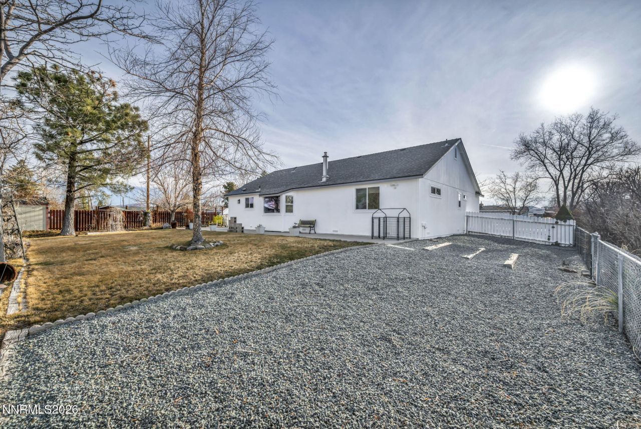 840 Russell Way, Gardnerville, NV 89460 Photo