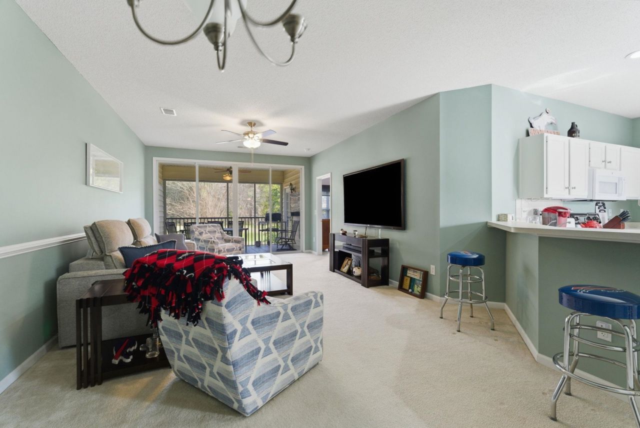 4433 Montrose Dr. Photo 16