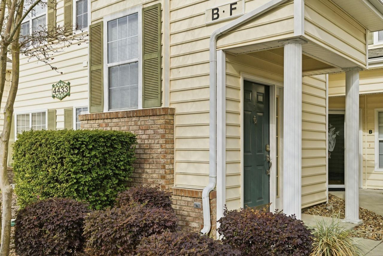 4433 Montrose Dr. Photo 5