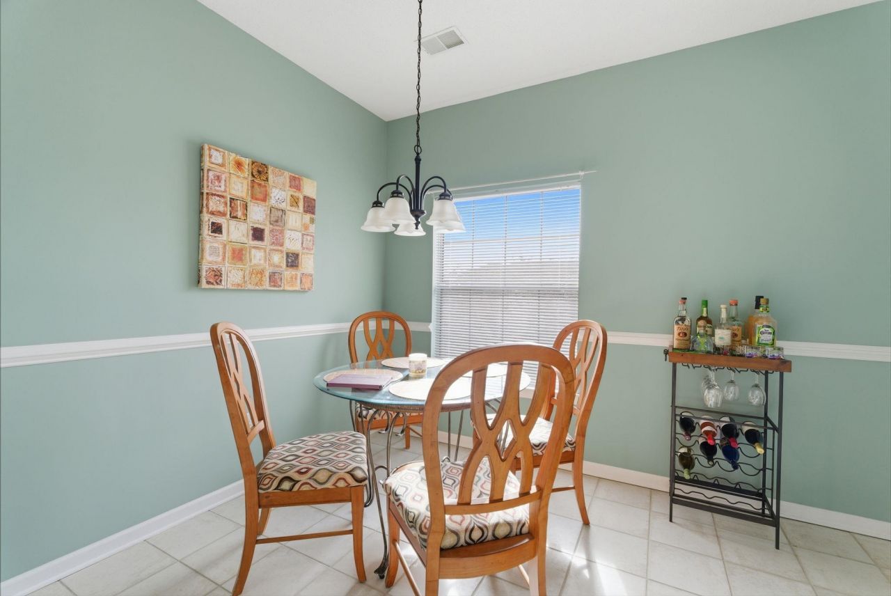 4433 Montrose Dr. Photo 9