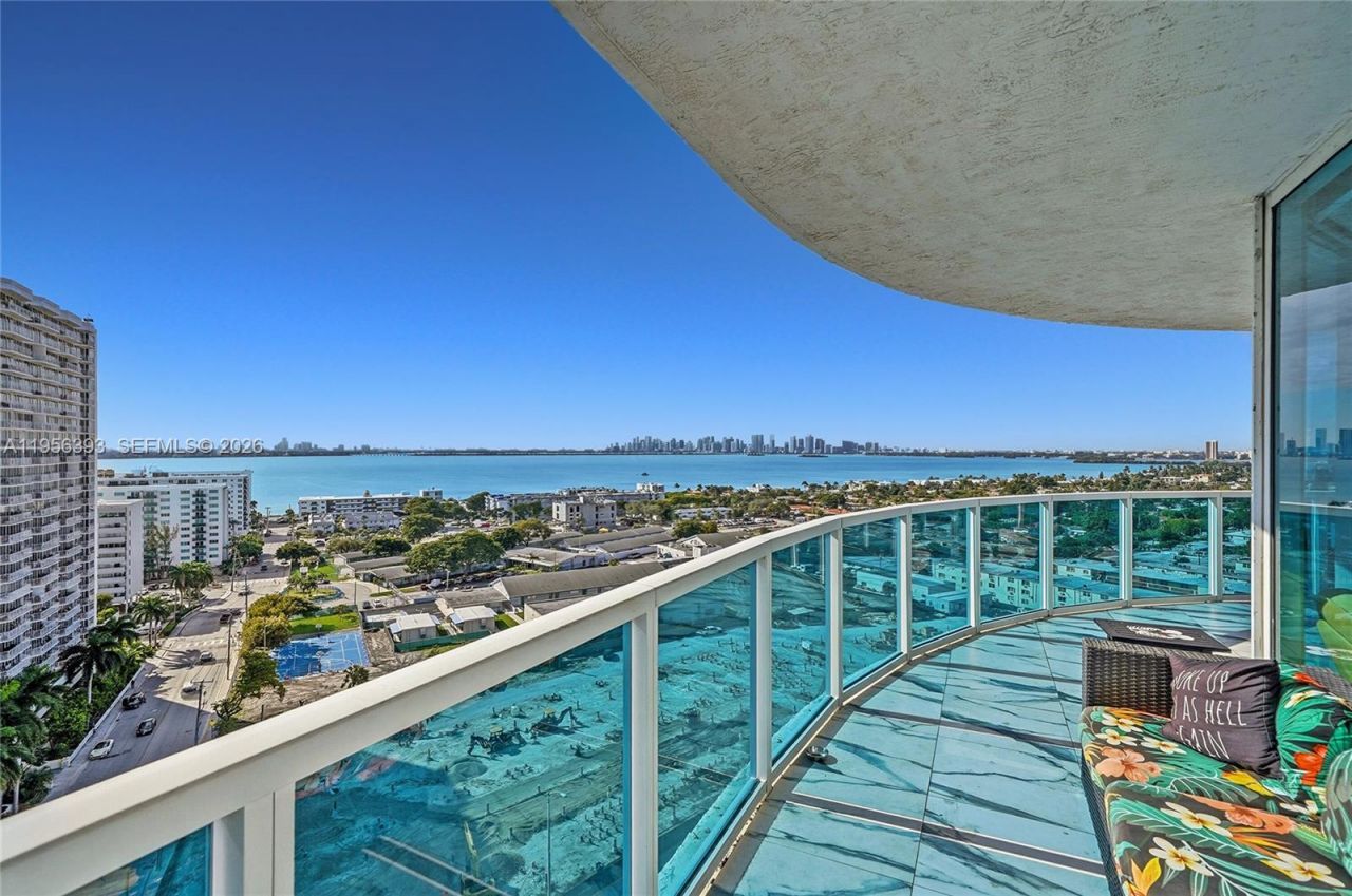 1881 79th St Cswy , Unit 1705, North Bay Village, FL 33141 Photo