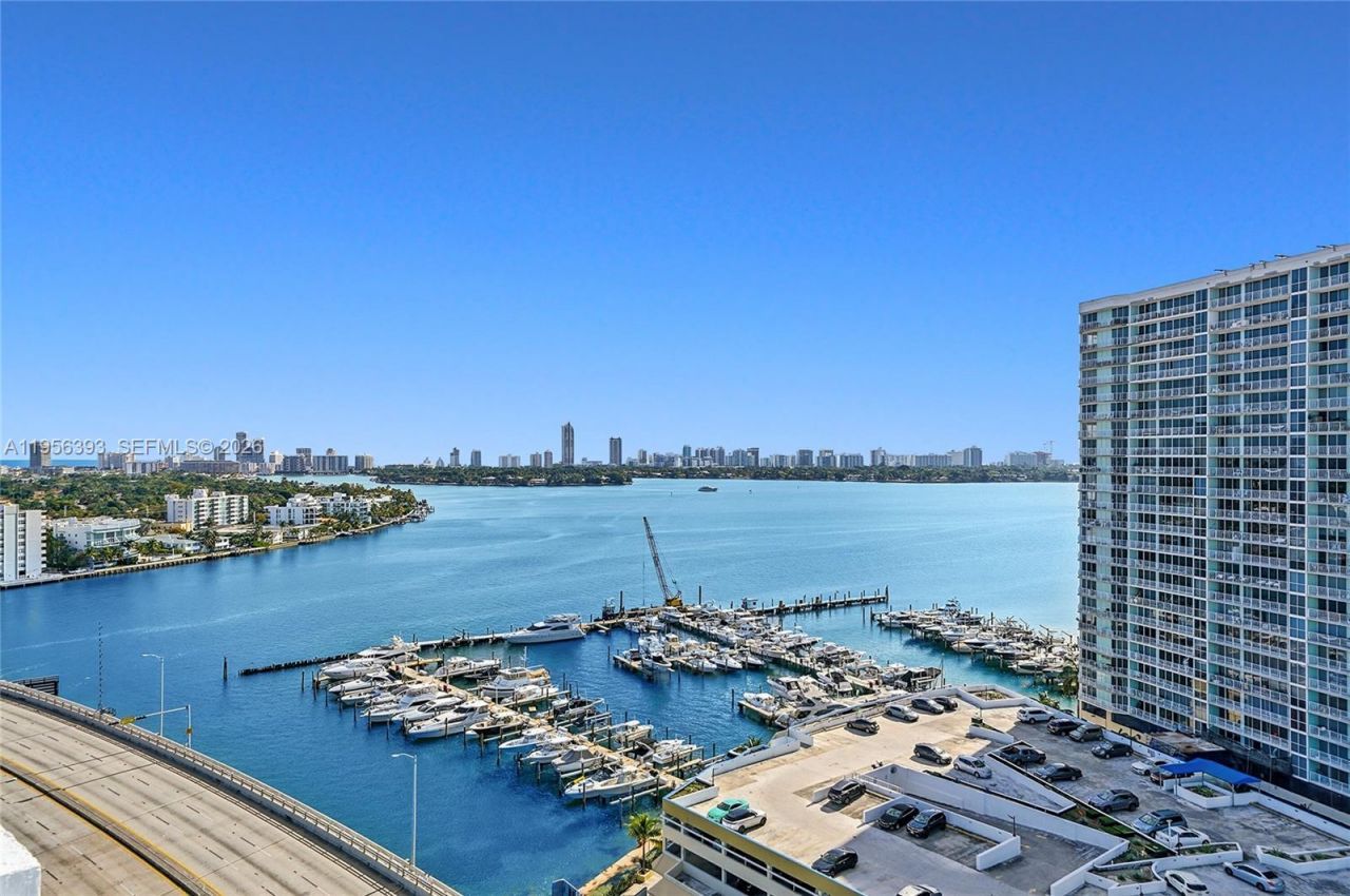 1881 79th St Cswy , Unit 1705, North Bay Village, FL 33141 Photo