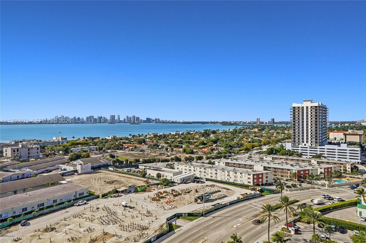 1881 79th St Cswy , Unit 1705, North Bay Village, FL 33141 Photo