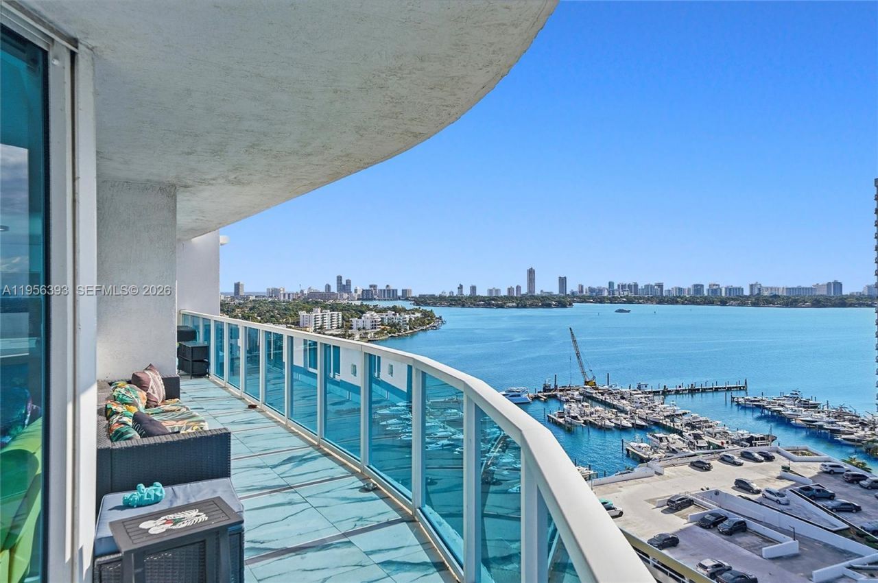 1881 79th St Cswy , Unit 1705, North Bay Village, FL 33141 Photo