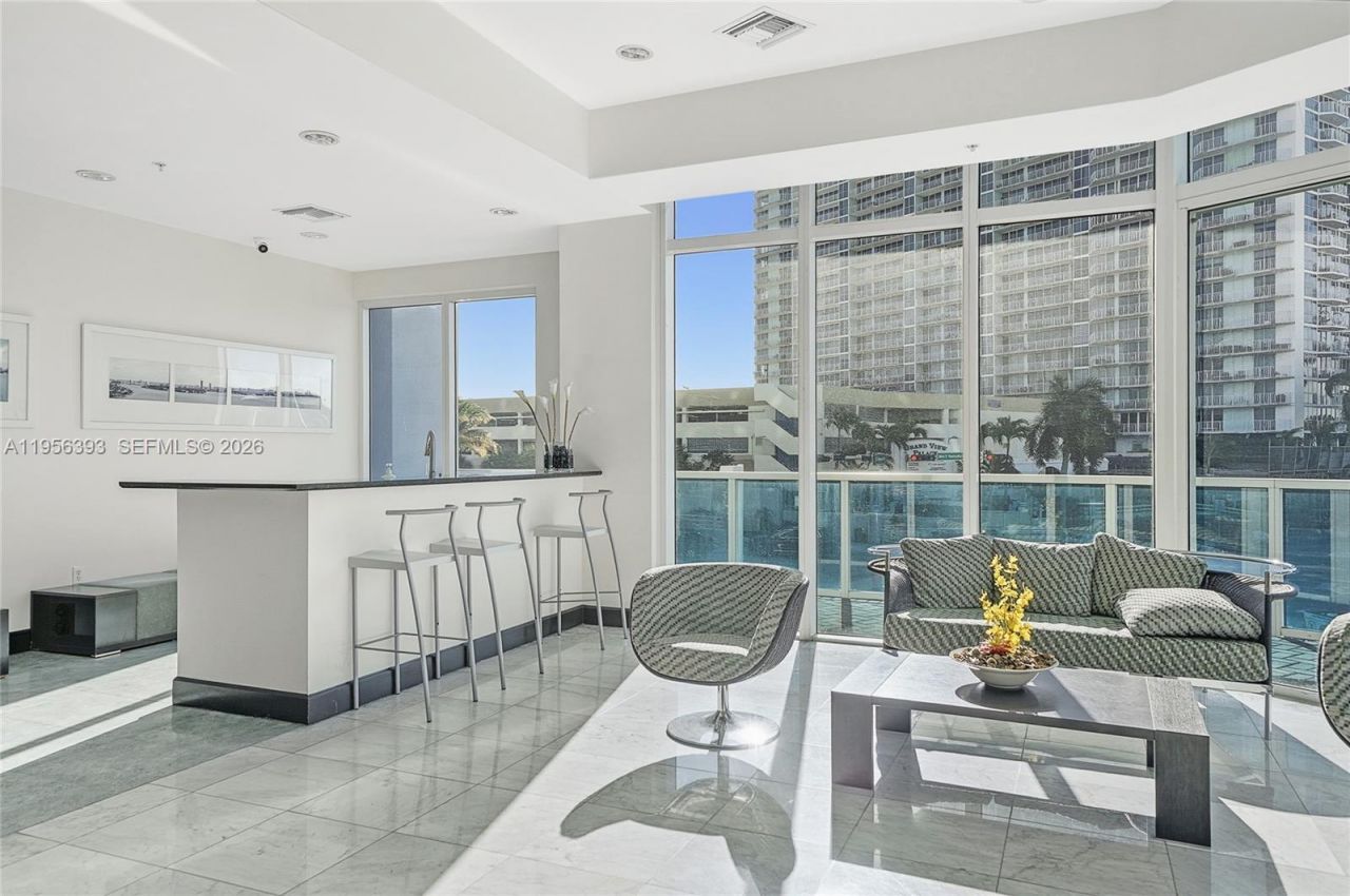 1881 79th St Cswy , Unit 1705, North Bay Village, FL 33141 Photo