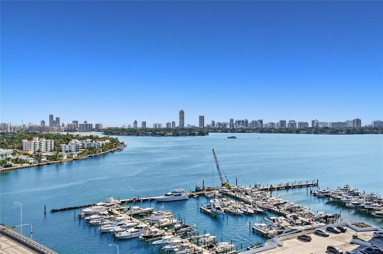 1881 79th St Cswy , Unit 1705, North Bay Village, FL 33141 Photo