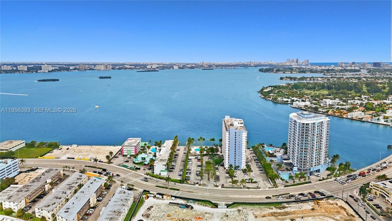 1881 79th St Cswy , Unit 1705, North Bay Village, FL 33141 Photo