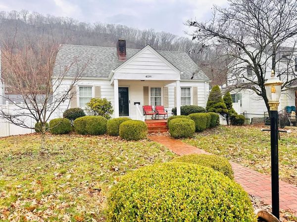 4211 WASHINGTON AVE. SE, CHARLESTON, WV 25304