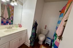 2251 Hillcrest Avenue photo 4