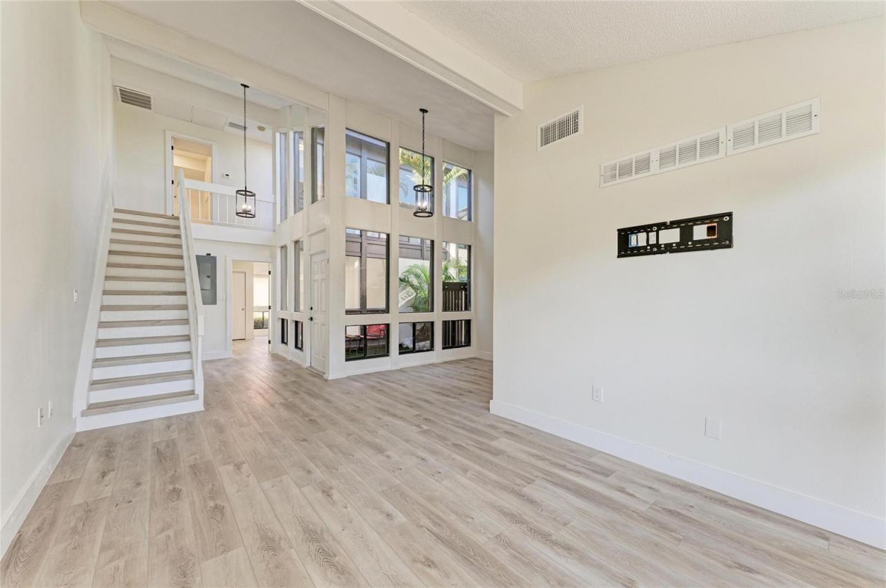 800 S Blvd Of The Presidents, Unit 9, Sarasota, FL 34236 Photo