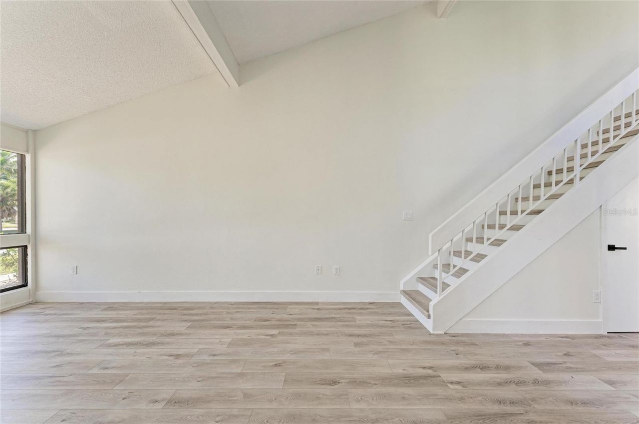 800 S Blvd Of The Presidents, Unit 9, Sarasota, FL 34236 Photo