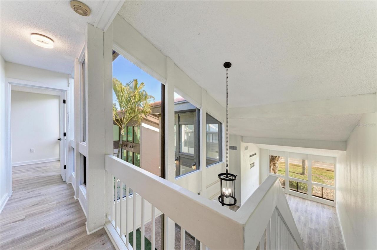 800 S Blvd Of The Presidents, Unit 9, Sarasota, FL 34236 Photo