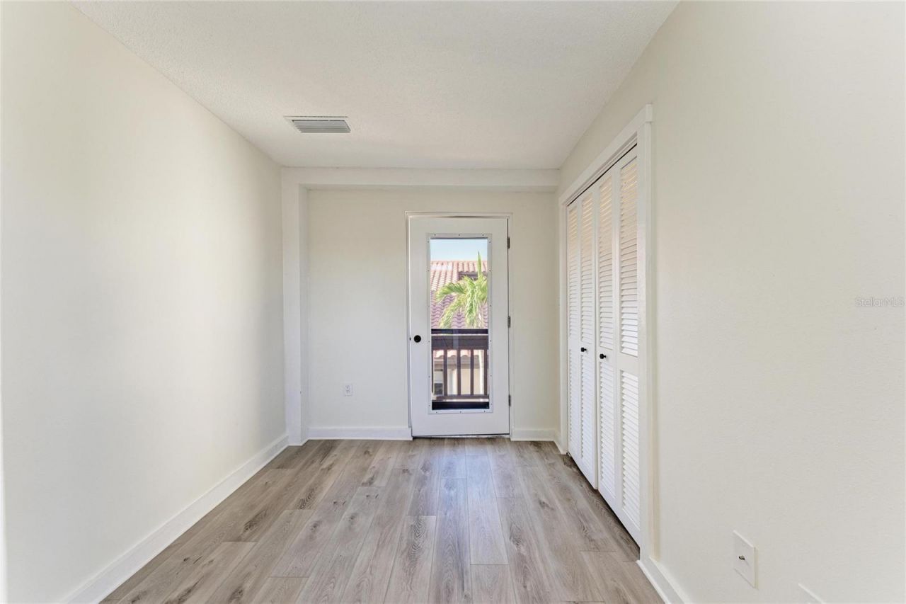 800 S Blvd Of The Presidents, Unit 9, Sarasota, FL 34236 Photo