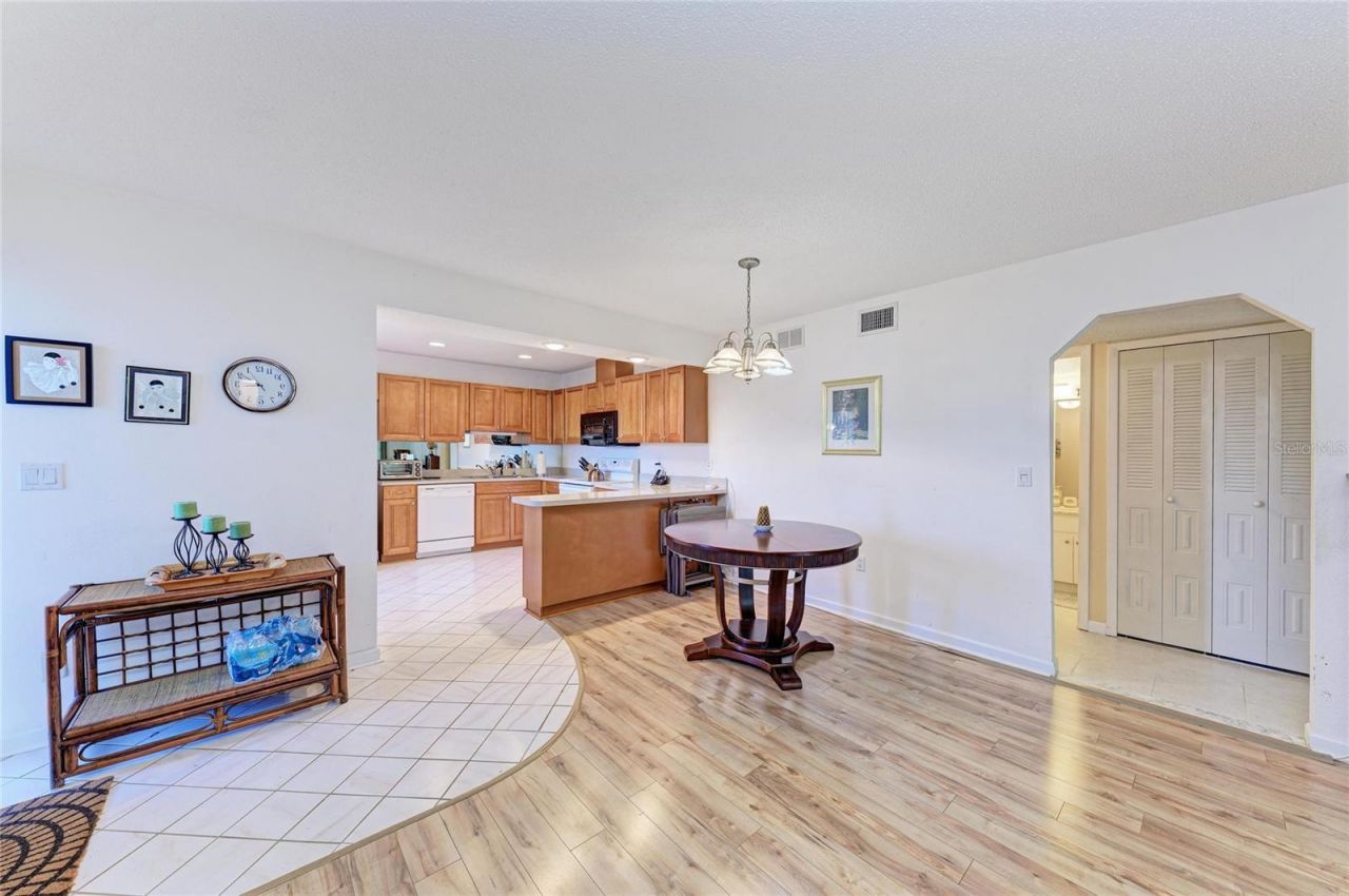 5400 34th Street W, Unit 16B, Bradenton, FL 34210 Photo