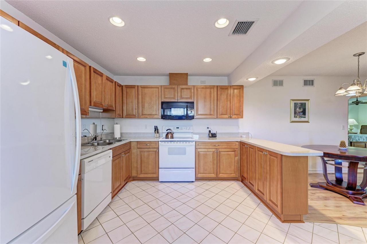 5400 34th Street W, Unit 16B, Bradenton, FL 34210 Photo