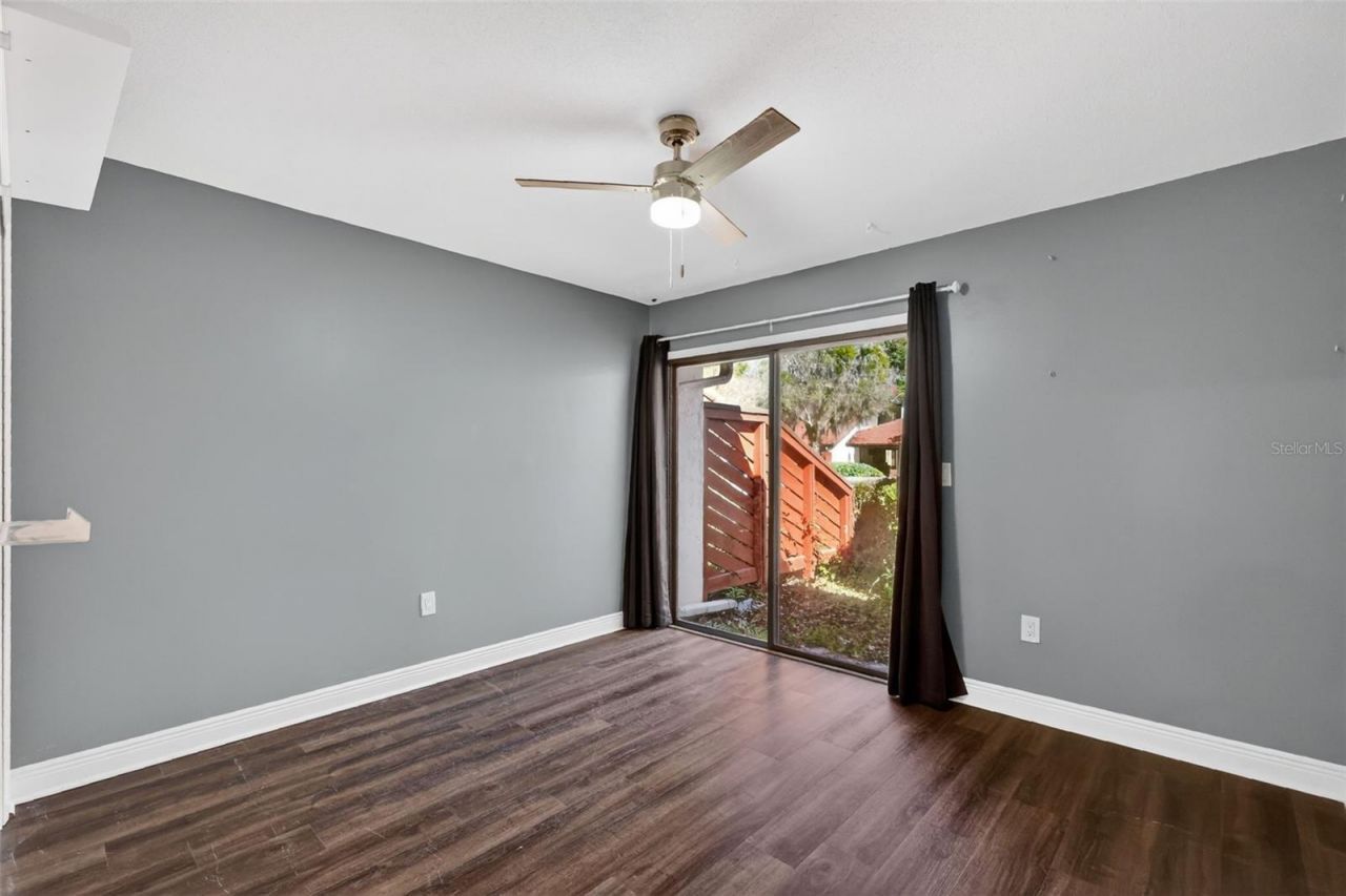 301 Clusterwood Drive, Yalaha, FL 34797 Photo