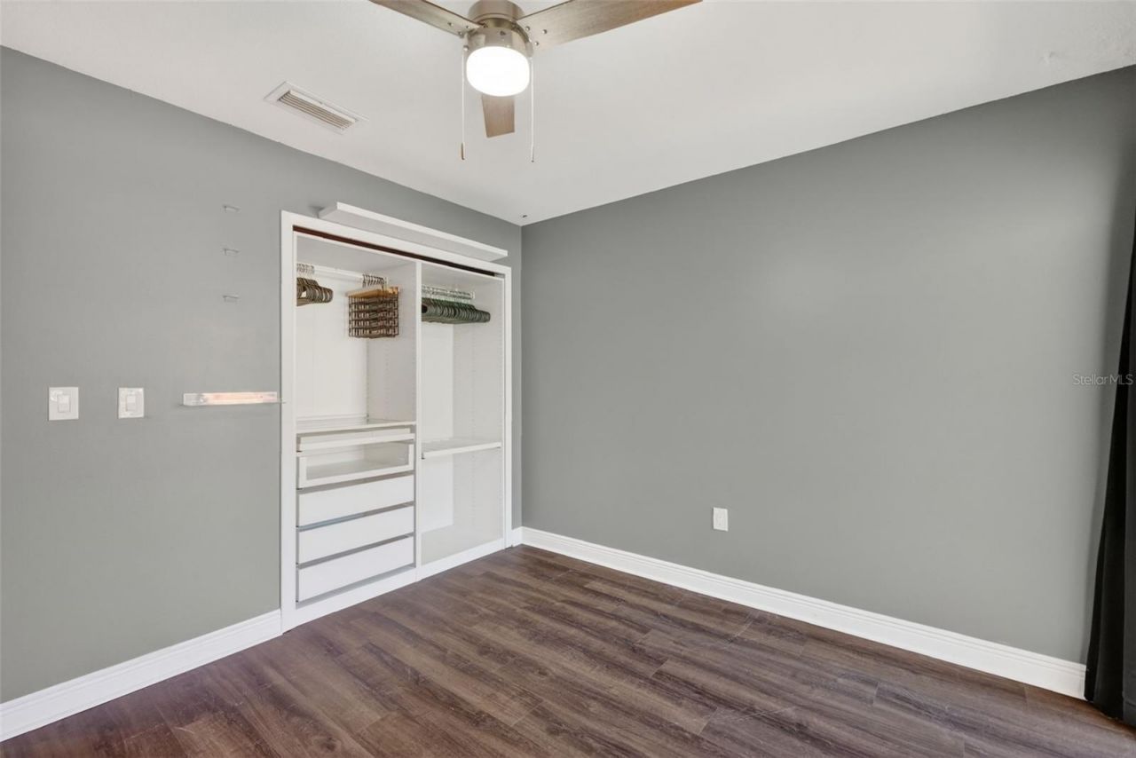 301 Clusterwood Drive, Yalaha, FL 34797 Photo