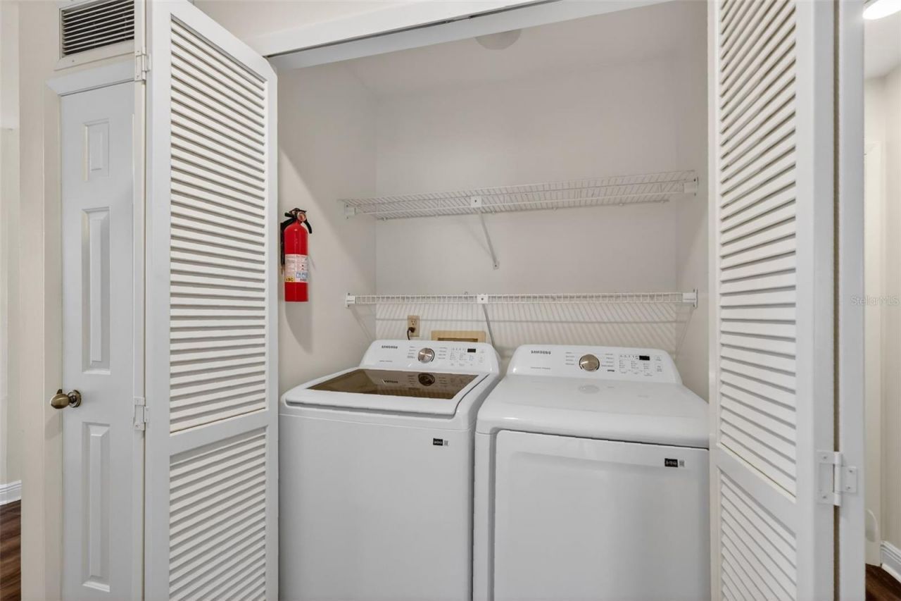 301 Clusterwood Drive, Yalaha, FL 34797 Photo