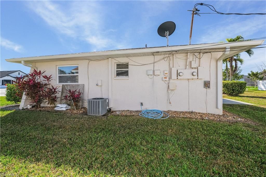 4012/4014 SW 16th Pl, Cape Coral, FL 33914 Photo